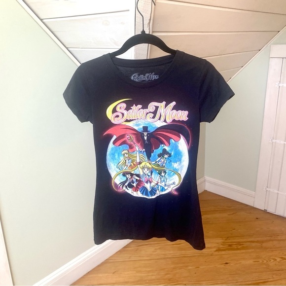 Sailor Moon Graphic T Small - Picture 10 of 10